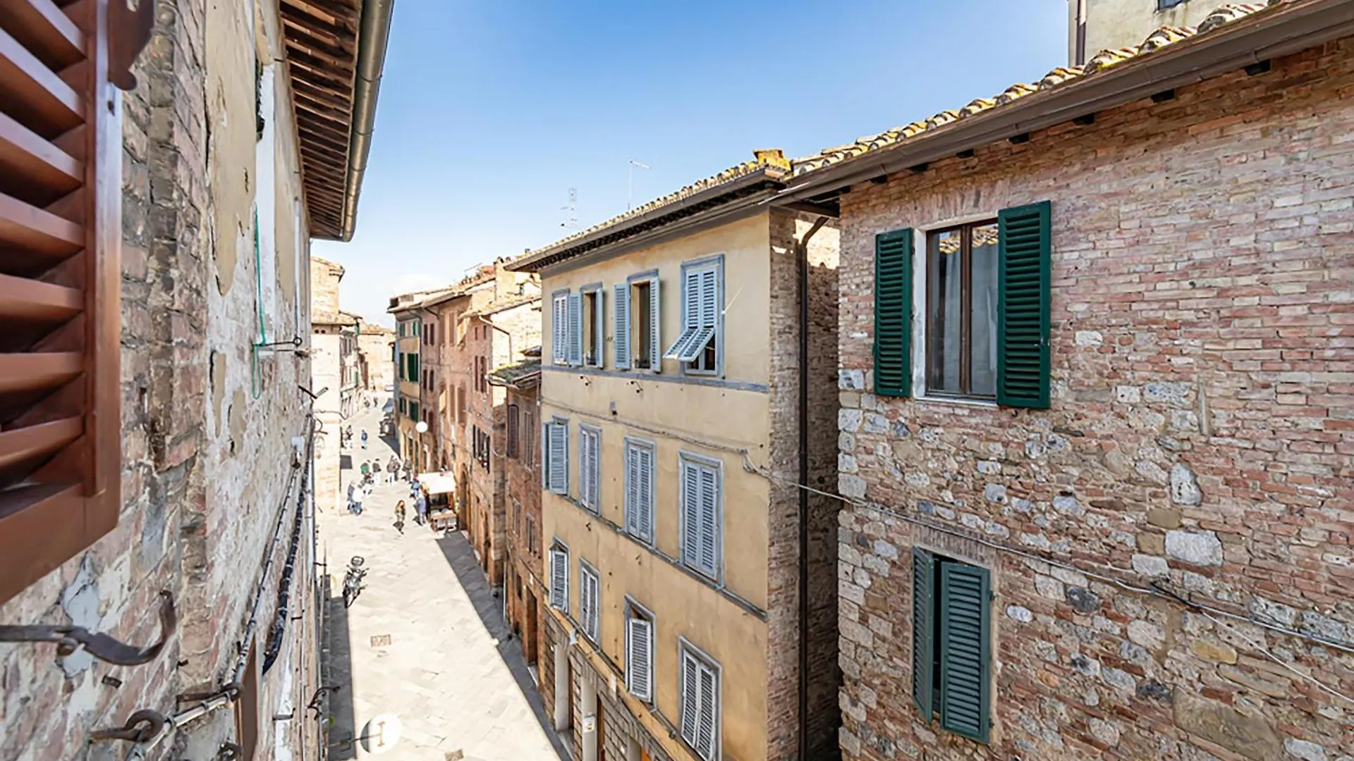 Camollia Central Modern Apartment! Siena Italy